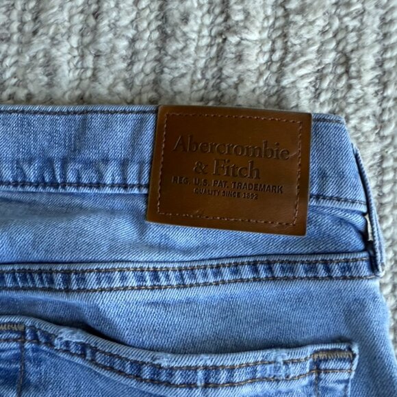 Abercrombie & Fitch Signature Stretch Athletic Skinny Jeans W33 L32 - Picture 3 of 4